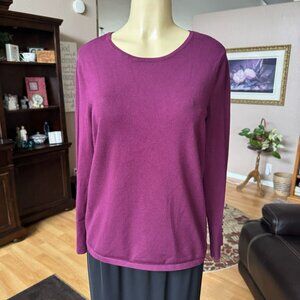 Chico’s purple long sleeve w/large 3 button cuff blouse-size L